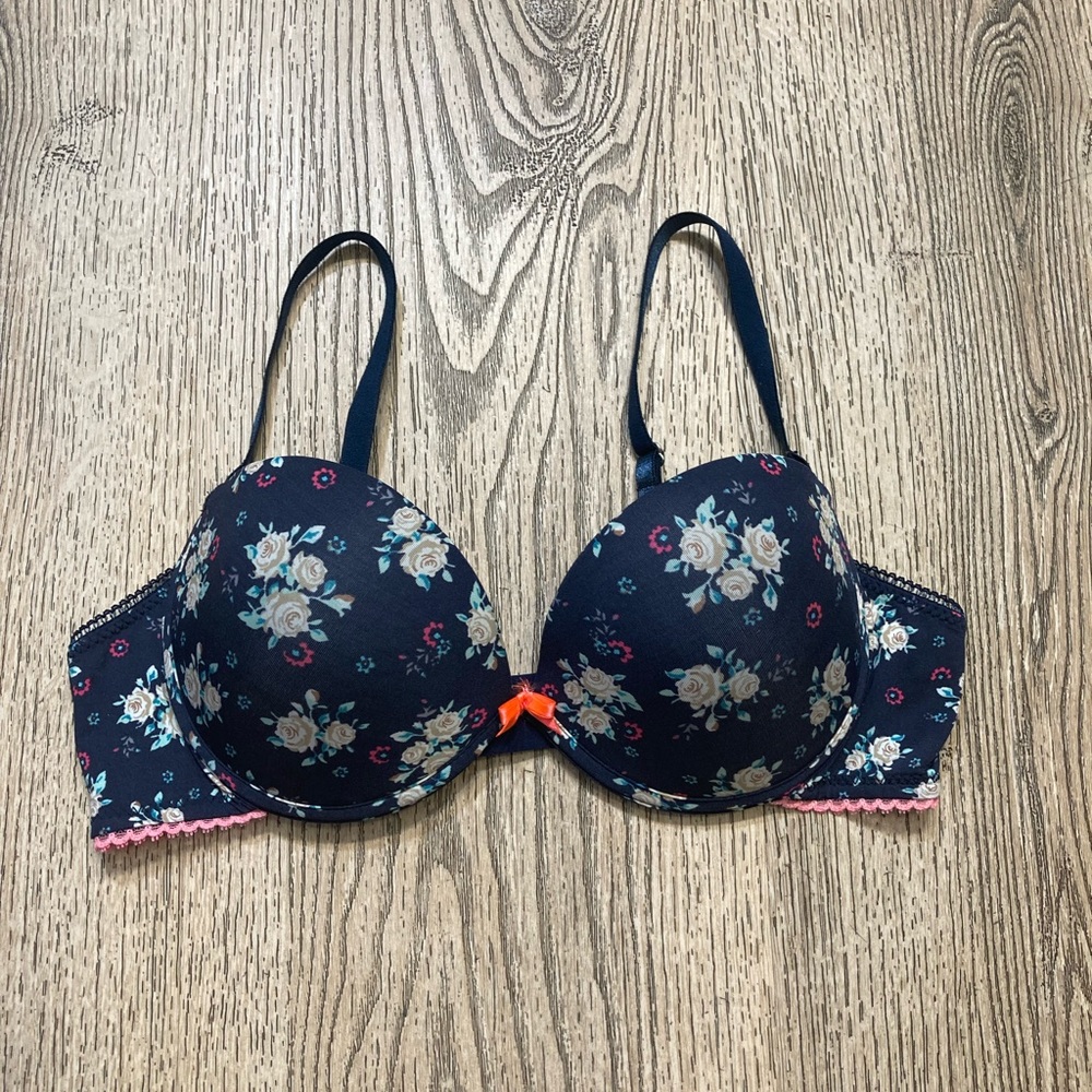 ST. Even Size 36B Bra